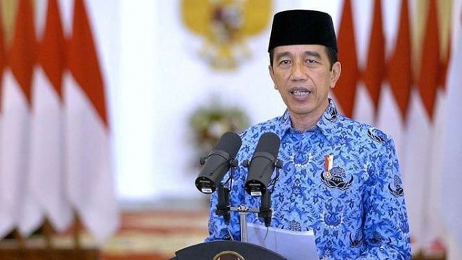 Presiden Joko Widodo memberikan sambutan secara virtual pada acara peringatan HUT ke-49 Korpri.
