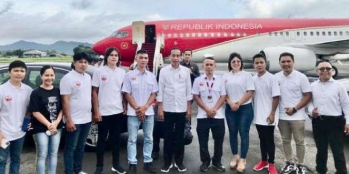 Pengurus DPD ABJ Sulut mengantar Presiden Jokowi ke Bandara Sam Ratulangi Manado