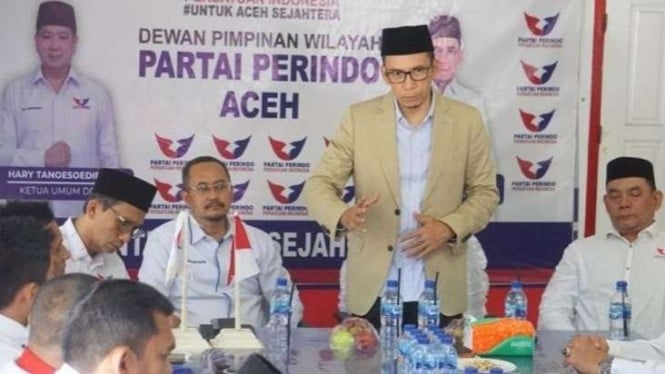 TGB H.M Zainul Majdi di DPW Perindo Aceh