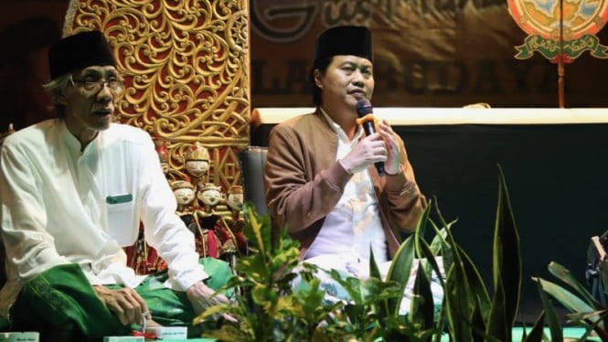 Rois Syuriah PWNU Jateng KH Ubaidillah Shodaqoh dan Ketua DPW PKB Jateng KH Yusuf Chludori.