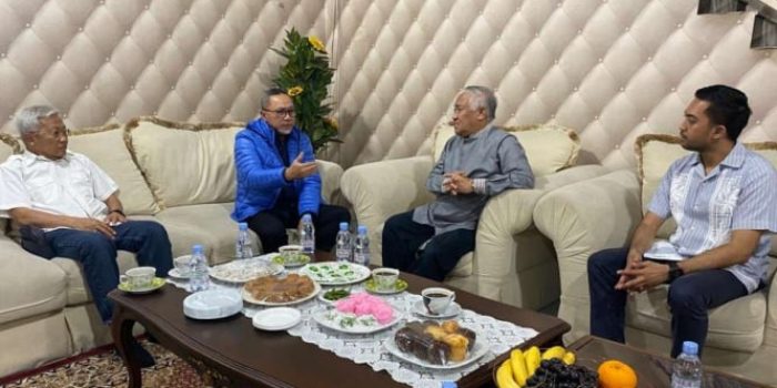 Ketum PAN Zulkifli Hasan bertemu Mantan Ketum PP Muhammadiyah Din Syamsuddin.