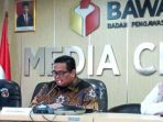 Ketua Bawaslu RI Rahmat Bagja saat memberikan keterangan pers di Media Center Bawaslu RI, Jakarta, Kamis, 6 April 2023.
