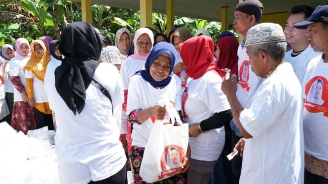 Pembagian Sembako Relawan Puan di Kota Banjar, Jawa Barat