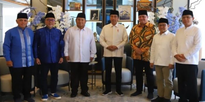 Petinggi KIB dan KKIR bertemu dengan Presiden Jokowi.