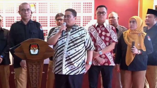 Ketua Bawaslu RI Rahmat Bagja dalam konferensi pers di kantor KPU RI, Jakarta, Rabu, 10 Mei 2023.