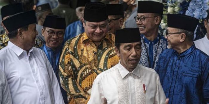 Presiden Jokowi dan lima pimpinan parpol pendukung pemerintah yang pro koalisi besar.