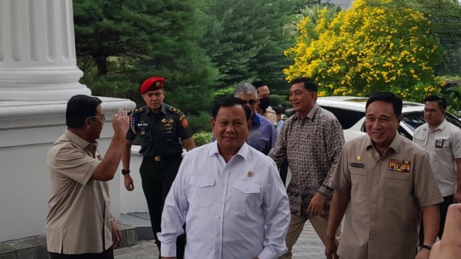 Menhan Prabowo Subianto silaturahmi bersama purnawirawan Polri
