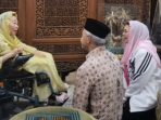 Bacapres PDIP Ganjar Pranowo menyambangi kediaman istri Gus Dur